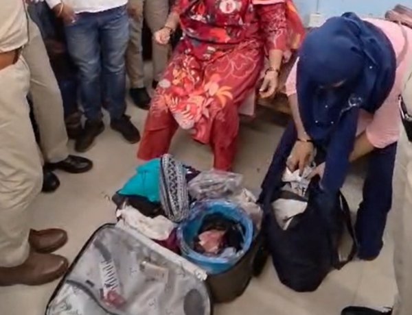सूटकेश में प्रतिबंधित मांस की आशंका: बिलासपुर में दो महिलाओं से पुलिस पूछताछ, जांच जारी