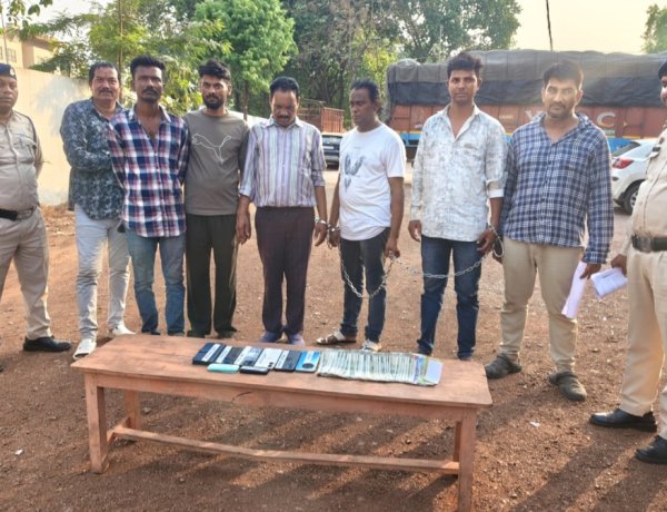 शिवनाथ नदी किनारे जुआ खेलते 7 आरोपी गिरफ्तार, नगदी समेत वाहन और मोबाइल जब्त
