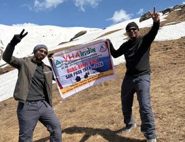 भिलाई  के सिद्धांत और गिडियन ने फतह किया 13,800 फीट ऊंचा सारपास