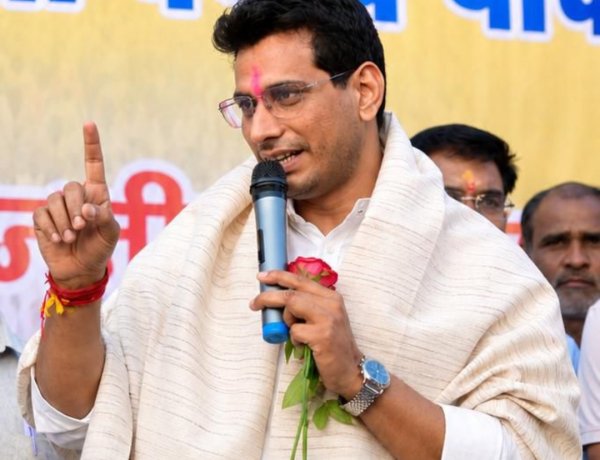 हेमचंद यादव विश्वविद्यालय में भारी वित्तीय और शैक्षणिक अनियमितता, विधायक देवेन्द्र ने की उच्च स्तरीय जांच की मांग -