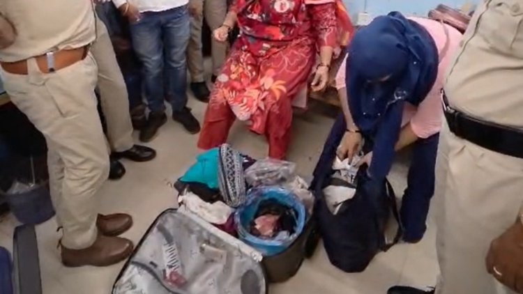 सूटकेश में प्रतिबंधित मांस की आशंका: बिलासपुर में दो महिलाओं से पुलिस पूछताछ, जांच जारी