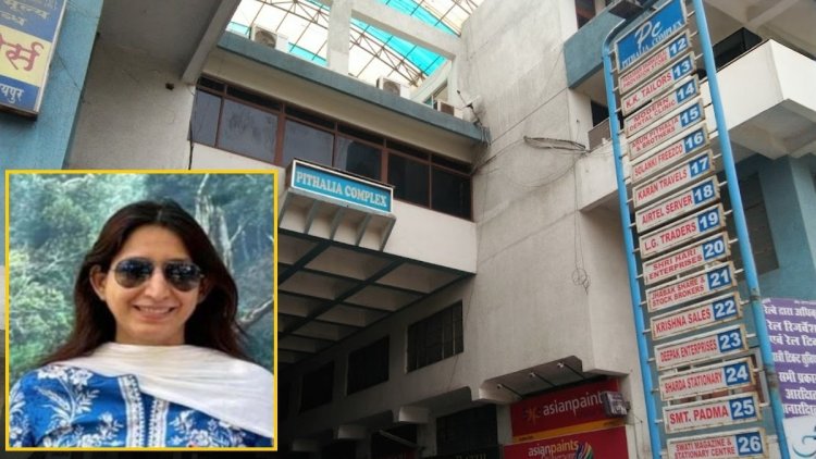 करेंसी टॉवर के बाद अब पिथालिया कॉम्प्लेक्स: लिफ्ट में फंसी IAS अधिकारी की पत्नी