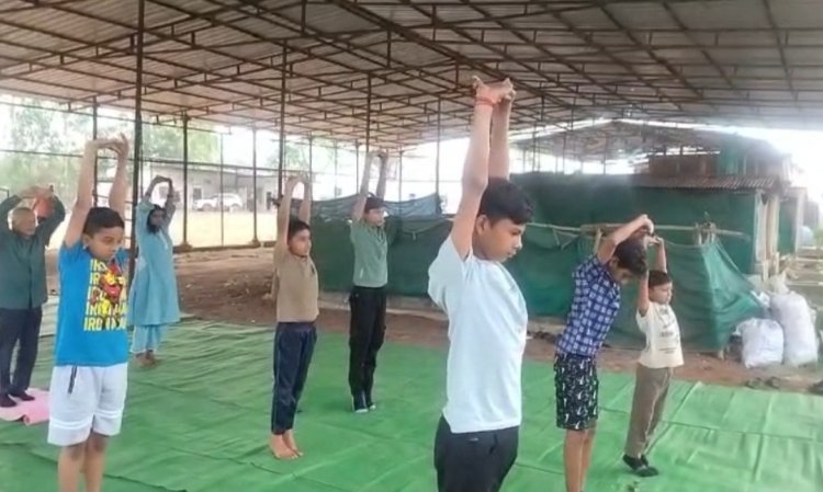 पतंजलि परिवार का ग्रीष्मकालीन शिविर शुरू, योग के साथ जीवन मूल्यों की सीख