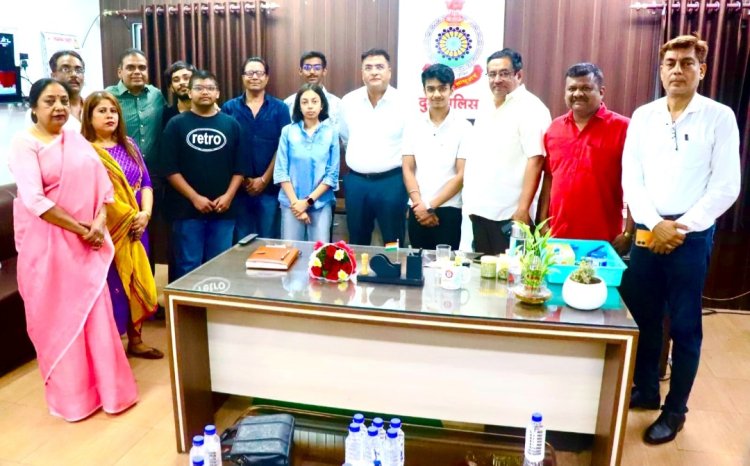 दुर्ग एसपी कार्यालय में विद्यार्थियों के लिए मार्गदर्शन कार्यक्रम आयोजित, एसपी विजय अग्रवाल ने दिए सफलता के मंत्र