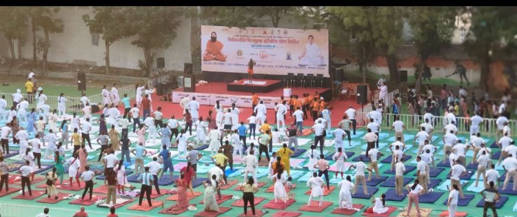 भिलाई में स्वामी परमार्थ के सानिध्य में योग एवं पंचकर्म शिविर शुरू