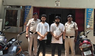 ऑनलाइन सट्टा गिरोह पर दुर्ग पुलिस का शिकंजा: दो आरोपी गिरफ्तार, मोबाइल-टैब और ₹60 हजार नकद जब्त