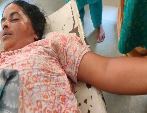 कूलर में पानी भरते समय करंट की चपेट में आई महिला, मौत