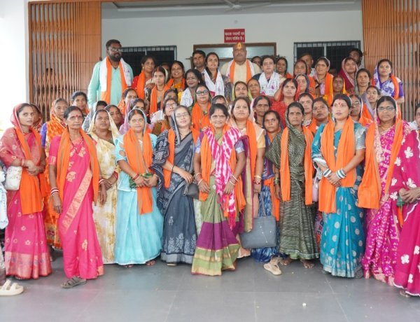अंजोरा मंडल में महिला मोर्चा का सम्मान समारोह, विधायक ने गिनाईं सरकार की महिला हितैषी योजनाएं