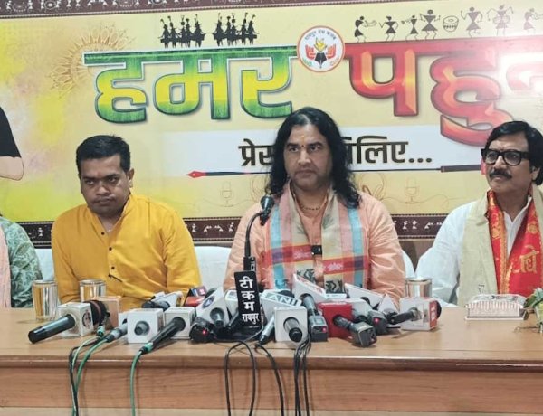 रायपुर में बोले देवकी नंदन ठाकुर: गीता का ज्ञान नहीं मिलने से बच्चे संस्कारों से दूर हो रहे हैं