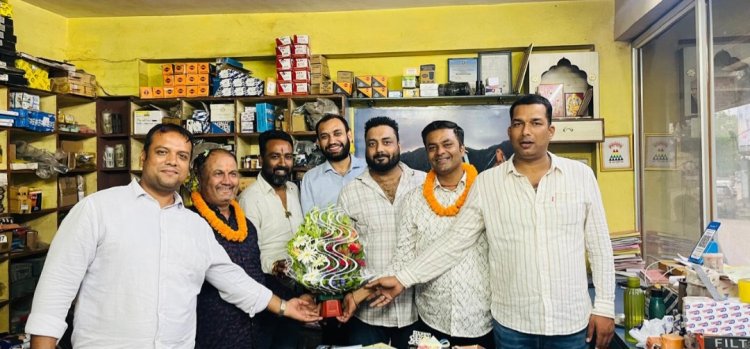 भाजपा के पूर्व युवा मोर्चा महामंत्री मनोज शर्मा का जन्मदिन उत्साह के साथ मनाया गया