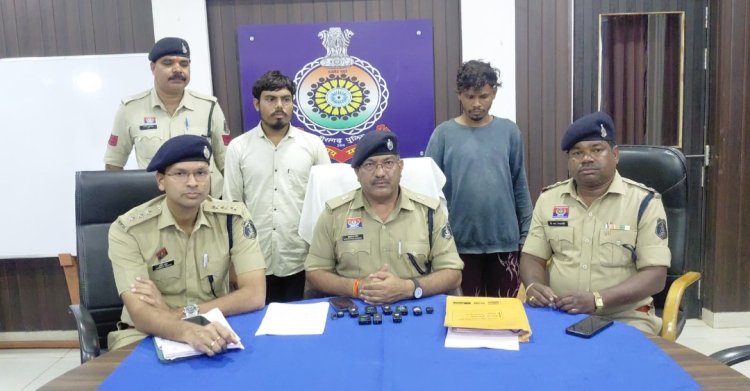 दुर्ग में महिला की हत्या का अंधा कत्ल चंद घंटों में सुलझा, दुष्कर्म के प्रयास के बाद पत्थर से कुचलकर हत्या करने वाले दो आरोपी गिरफ्तार