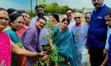 नगर निगम में पारंपरिक उल्लास के साथ मना हरेली तिहार, महापौर ने कहा- हमारी संस्कृति और प्रकृति से जुड़ा पर्व