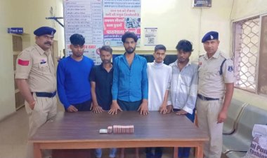 नशीली गोलियों के अवैध कारोबार पर दुर्ग पुलिस का शिकंजा, 1065 प्रतिबंधित टेबलेट के साथ 5 आरोपी गिरफ्तार
