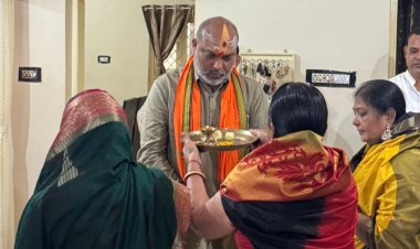 भाई-बहन के अटूट प्रेम का पर्व रक्षाबंधन, विधायक ललित चंद्राकर व अशोक चंद्राकर को बहनों ने बांधी राखी