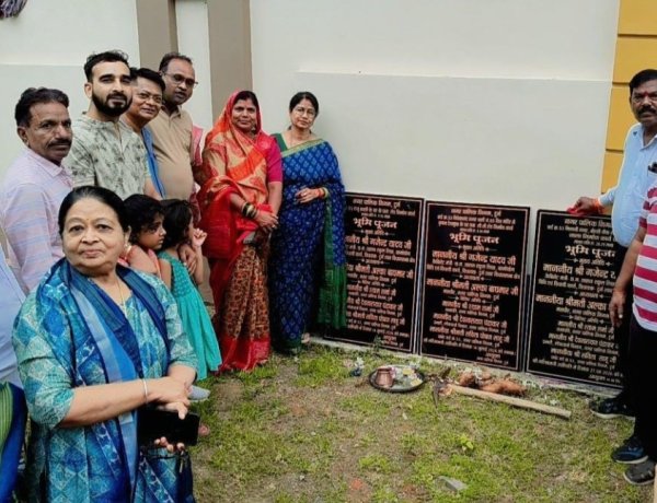 वार्ड 53 में विकास की नई सौगात, सीसी रोड और नाला निर्माण के लिए हुआ भूमिपूजन