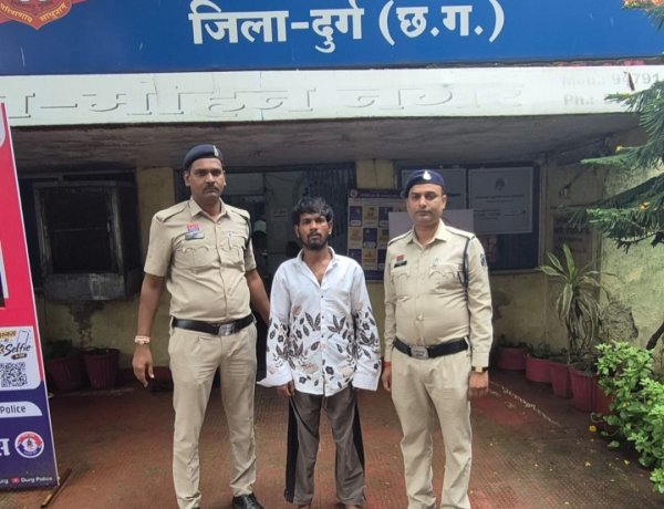 सूखे नशे पर दुर्ग पुलिस की लगातार कार्रवाई जारी, धमधा रोड सब्जी मंडी में 600 नशीली अल्प्राजोलम टैबलेट के साथ आरोपी गिरफ्तार, 2.40 लाख रुपये की नशीली दवाएं एवं नगदी जप्त