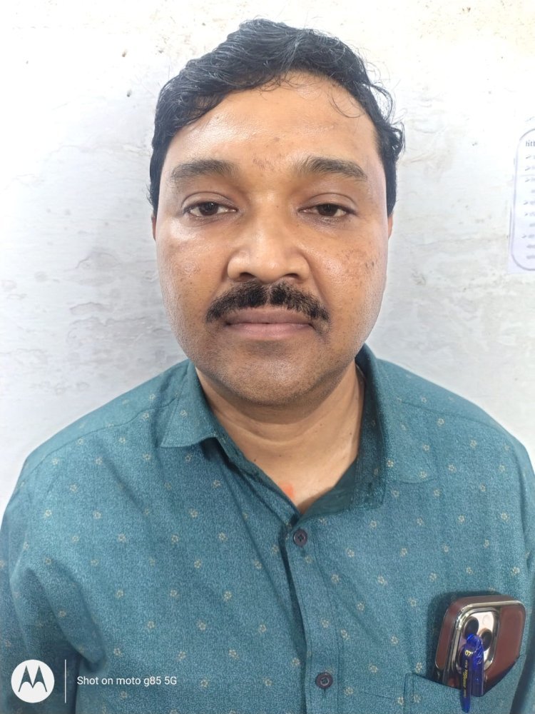 हेमचंद यादव विश्वविद्यालय में वित्तीय अनियमितता का बड़ा मामला, अधीनस्थ कर्मचारी के वेतन से ₹1.49 लाख हड़पने के आरोप में कुलसचिव गिरफ्तार