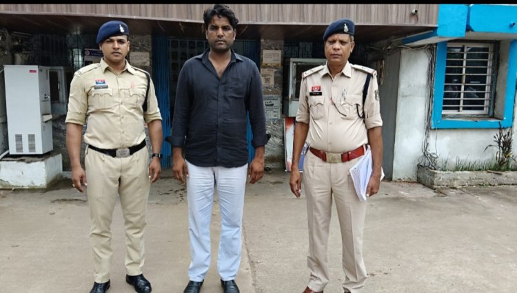 55 लाख में मकान बेचने का सौदा कर 50 लाख एडवांस लिया, फिर उसी मकान को दूसरे को बेच दिया, आरोपी गिरफ्तार