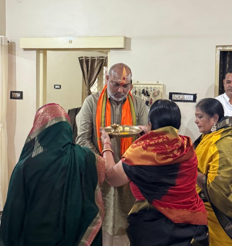 भाई-बहन के अटूट प्रेम का पर्व रक्षाबंधन, विधायक ललित चंद्राकर व अशोक चंद्राकर को बहनों ने बांधी राखी
