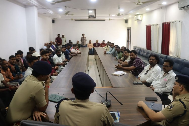 त्योहारों में नहीं चलेगा मनमाना DJ, दुर्ग पुलिस ने 50 से ज्यादा संचालकों को दिए नियमों के निर्देश