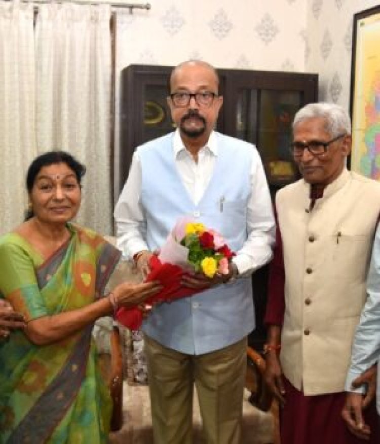 छत्तीसगढ़ी को आठवीं अनुसूची में शामिल कराने की पहल तेज, राज्यपाल रमेन डेका ने समिति गठन का दिया भरोसा