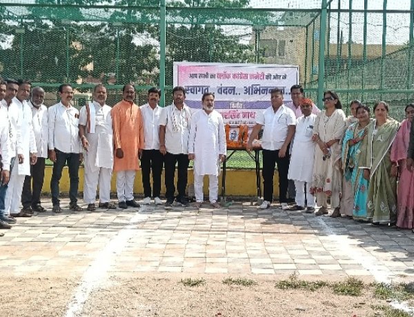 कोसानगर सुपेला में गौरव के साथ मनाई गई गांधी-शास्त्री जयंती, कांग्रेस पदाधिकारियों ने अर्पित किए श्रद्धासुमन