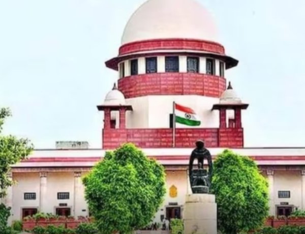 बच्चों को इंटरनेट से पूरी तरह दूर रखना सही नहीं, सुरक्षा और आजादी दोनों जरूरी: सुप्रीम कोर्ट