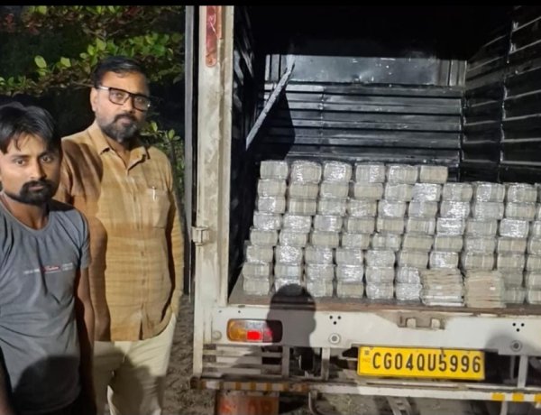 गुप्त चेंबर वाले पिकअप से 4 करोड़ रुपये की नकदी बरामद, दो व्यक्ति मिले खुर्सीपार पुलिस ने वाहन चेकिंग के दौरान की कार्रवाई, नकदी के स्रोत और परिवहन के उद्देश्य की जांच जारी