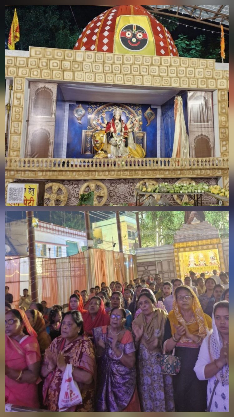 दुर्ग : पद्मनाभपुर के जनता मार्केट पंडाल में दुर्गोत्सव की धूम, मां शाकंभरी की पूजा-अर्चना के बाद वितरित हुआ प्रसाद